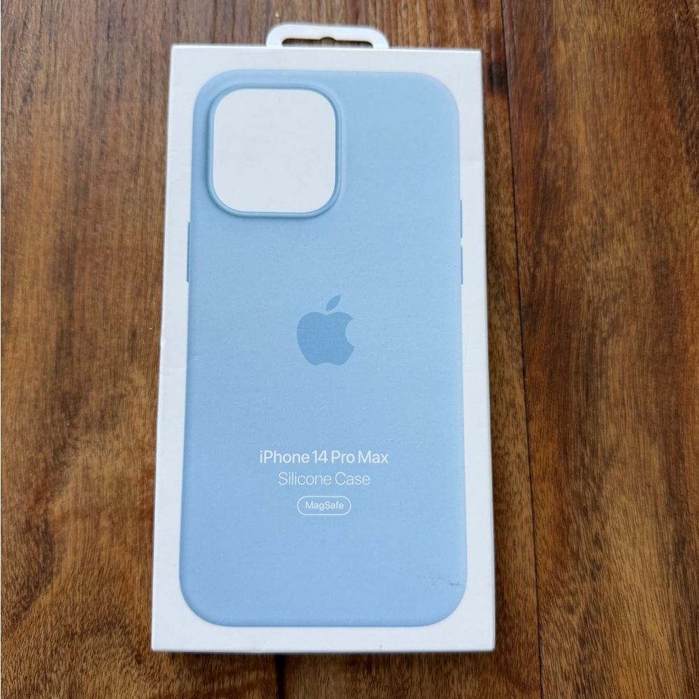 Apple iPhone 14 Pro Max Silicone Case - Light Blue